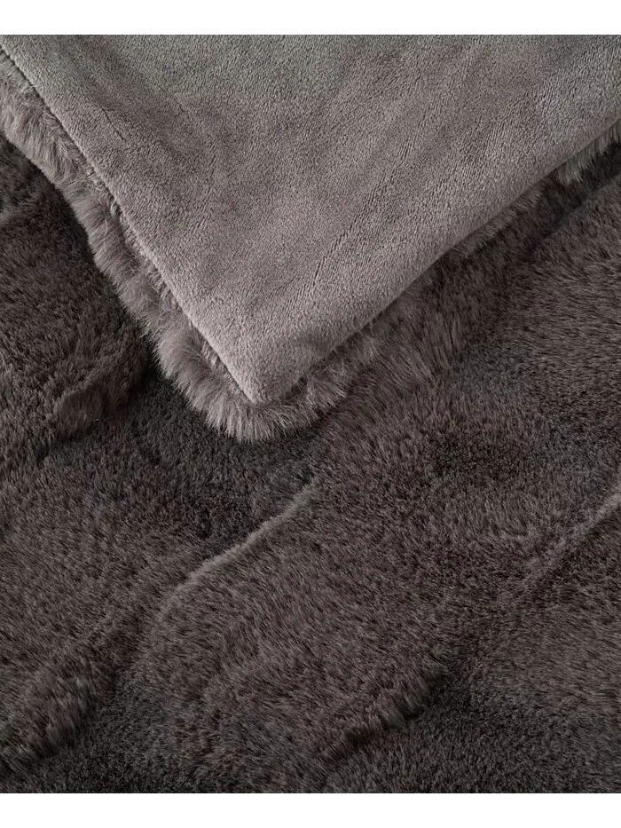Плед Vivienne из искусственного меха, 50 x 60 дюймов Madison Park — изображение 2 из 7, серый