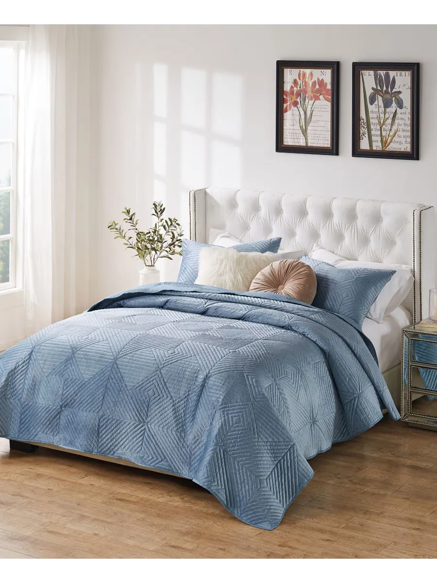 Комплект постельного белья Riviera Velvet из 3 предметов с тонкой вышивкой, размер King/California — изображение 3 из 4