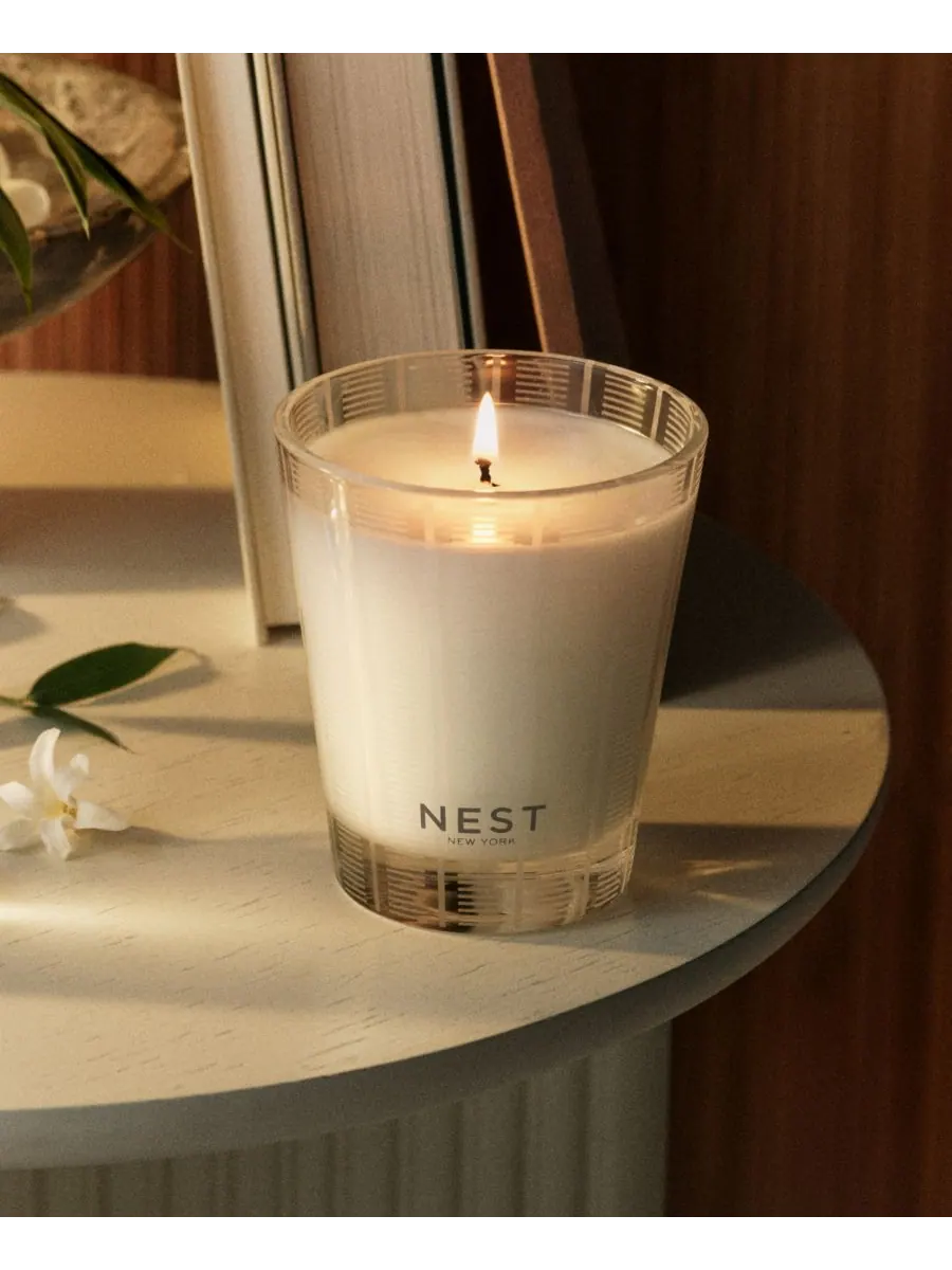 NEST New York Классическая бамбуковая свеча, 8,1 унции — изображение 4 из 5, бежевый