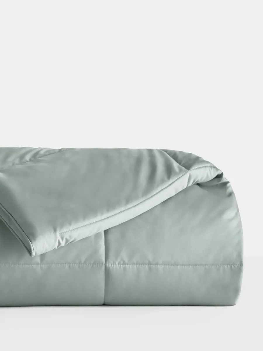 Легкое всесезонное одеяло из искусственного пуха, размер Twin/Twin XL Ienjoy Home — изображение 3 из 4, зеленый