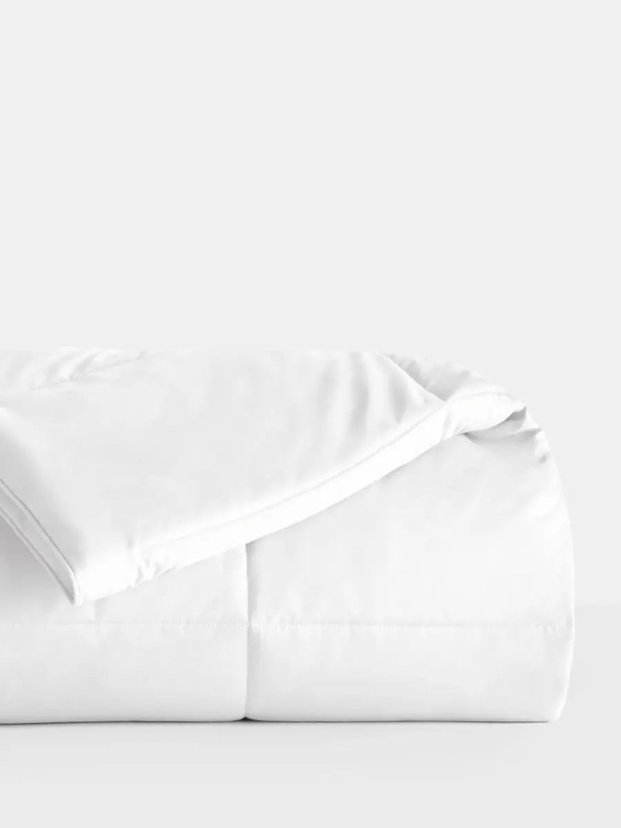 Легкое всесезонное одеяло из искусственного пуха, размер Twin/Twin XL Ienjoy Home — изображение 3 из 6, белый