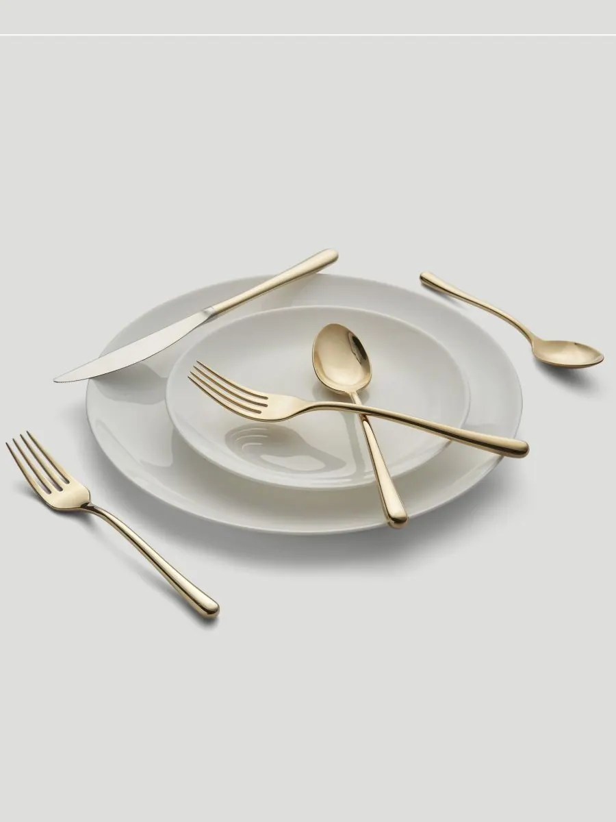 Cambridge Silversmiths Набор столовых приборов Samantha Gold Mirror из 20 предметов, на 4 персоны — изображение 3 из 4