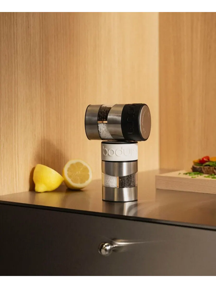 Мельница для соли и перца Bodum, 11 см — изображение 4 из 4, черный