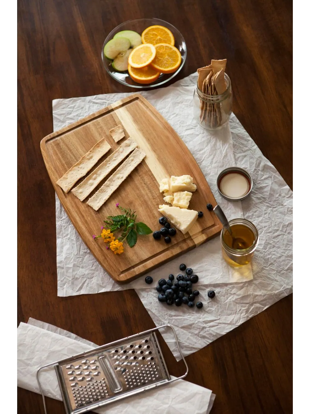 Разделочная доска Toscana от Ovale из акации Picnic Time — изображение 6 из 8, коричневый