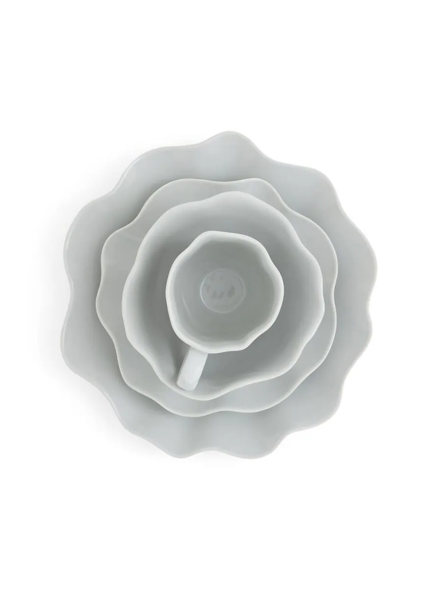 Набор посуды Sophie Conran Floret из 4 предметов Portmeirion — изображение 2 из 4, серый