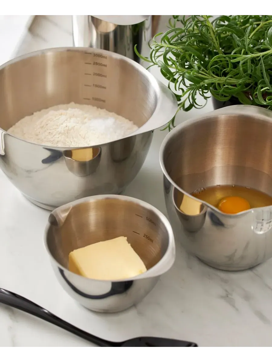 Стальная миска для смешивания объемом 2 л Rosti — изображение 2 из 10