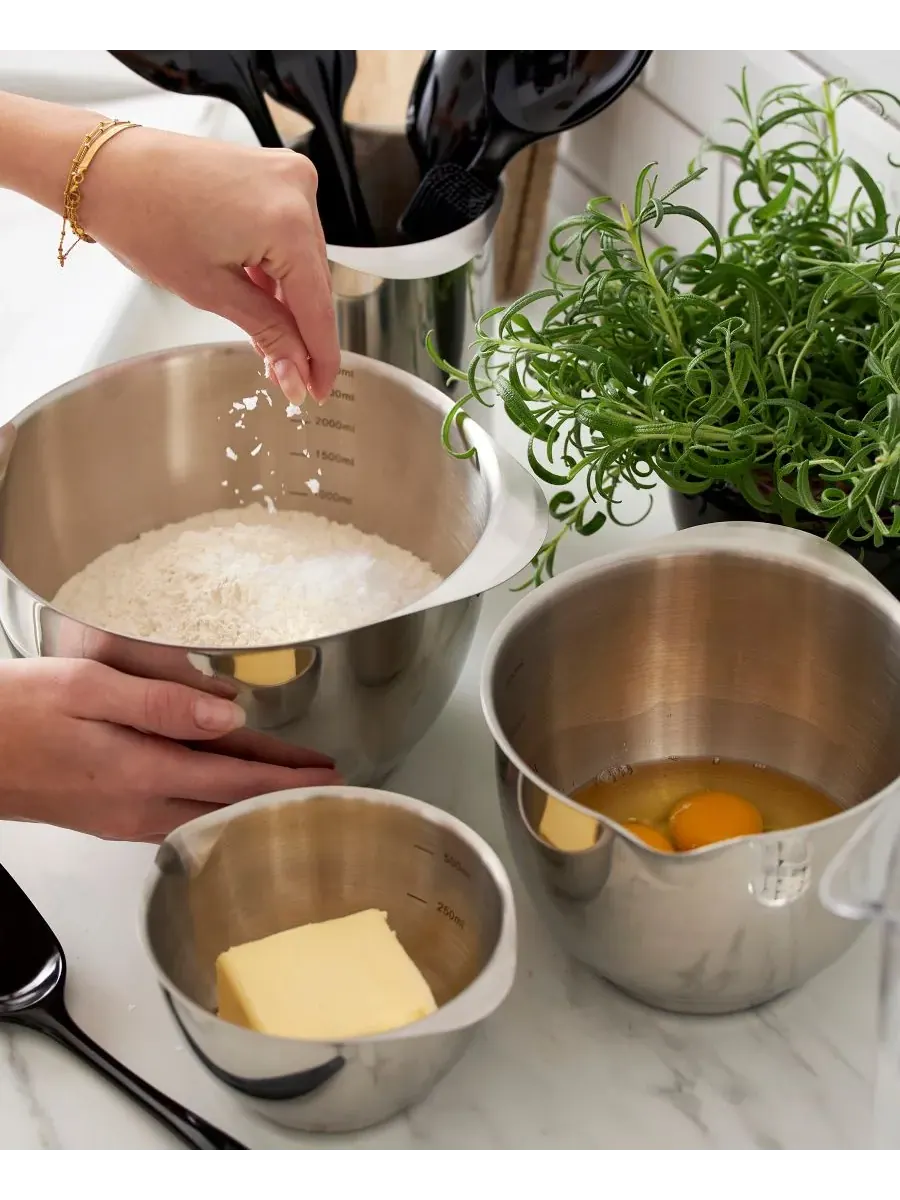 Стальная миска для смешивания объемом 2 л Rosti — изображение 3 из 10