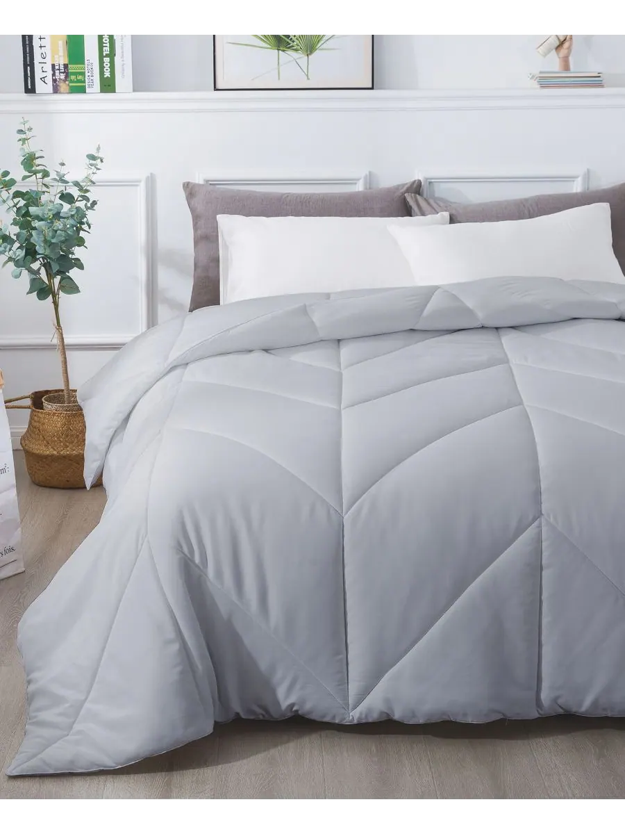 Одеяло Chevron Down Alternative, размер King St. James Home — серый