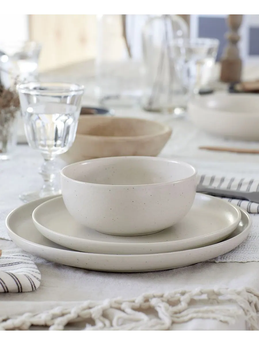 Набор из 4 обеденных тарелок Pacifica Dinnerware Casafina by Costa Nova — изображение 2 из 4, ванильный