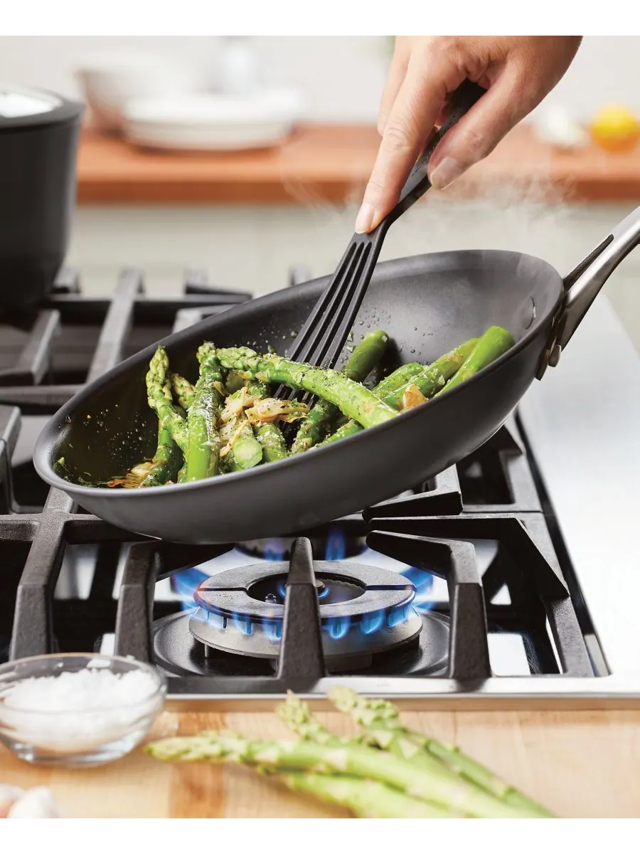 Набор посуды Cook + Create с антипригарным покрытием из твердого анодированного алюминия, 11 — изображение 4 из 5, черный