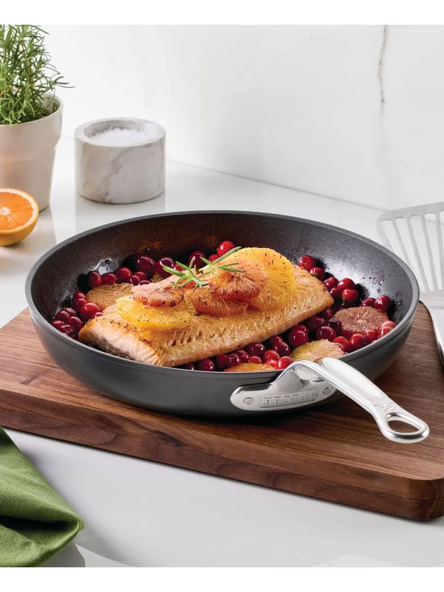 Сковорода с крышкой Hestan TITUM Fusion Nonstick, 28 см — изображение 6 из 6, черный серебристый