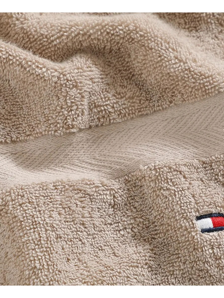 Современное американское полотенце для рук из однотонного хлопка, 40 см x 66 см Tommy Hilfiger Home — изображение 5 из 10