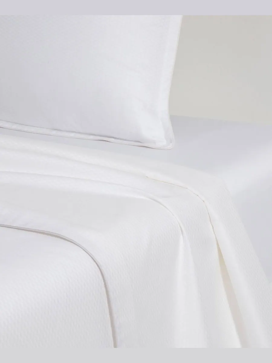 Пододеяльник Hugo Boss Loft Sham, европейский Boss Home — изображение 2 из 3, молочный