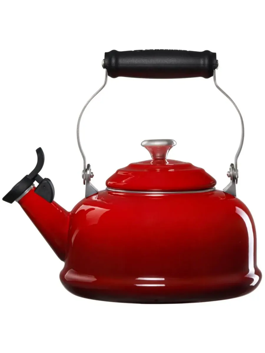 Эмалированный стальной чайник с шумовкой, объемом 2 л Le Creuset — изображение 3 из 6, красный