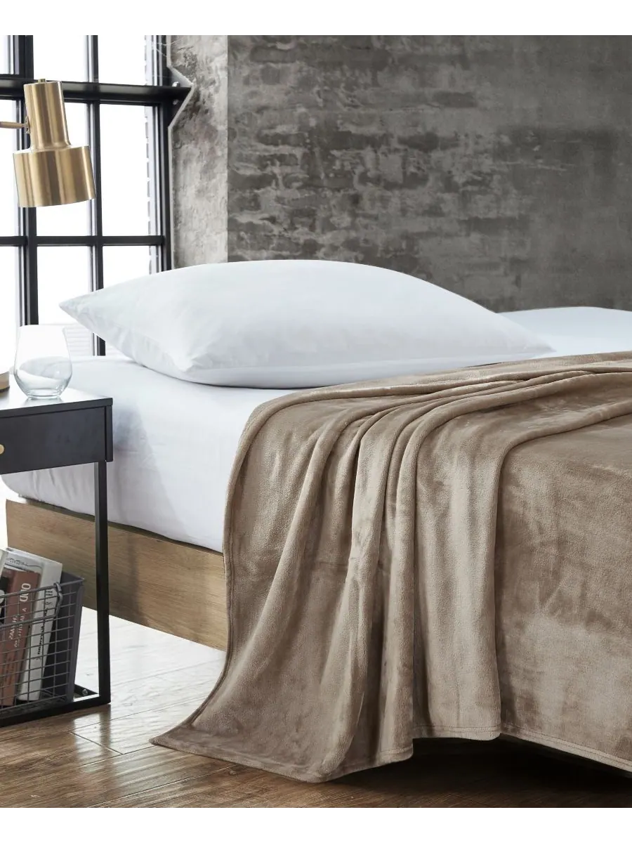 Мягкое плюшевое одеяло kenneth cole reaction solid ultra soft plush blanket, размер king. — изображение 5 из 5, овсяный