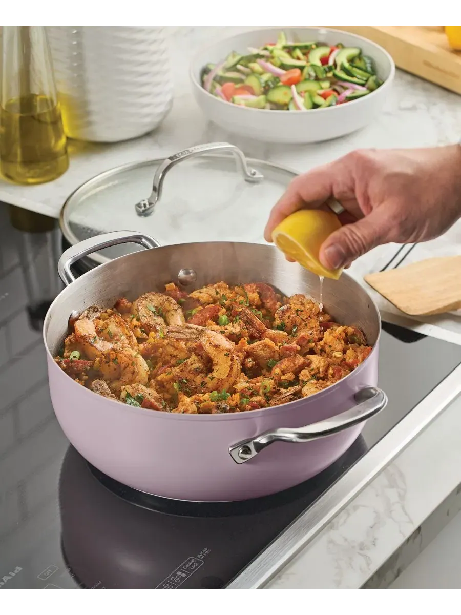 Кастрюля из нержавеющей стали с крышкой, 4 кварты KitchenAid — изображение 5 из 8, фиолетовый