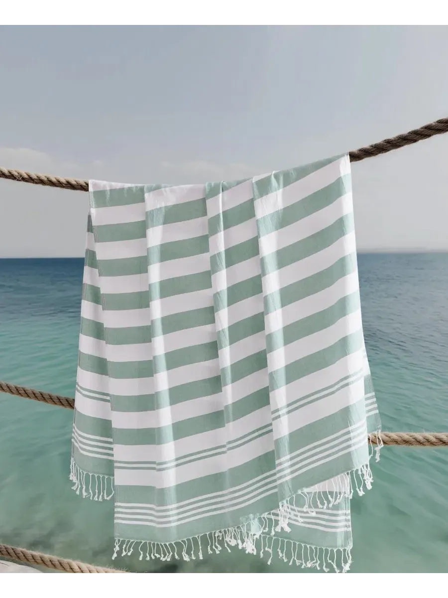 Набор из 4 пляжных полотенец Oceanfront Resort Cotton Salty Stripe Sand-Free Turkish — изображение 4 из 5, зеленый