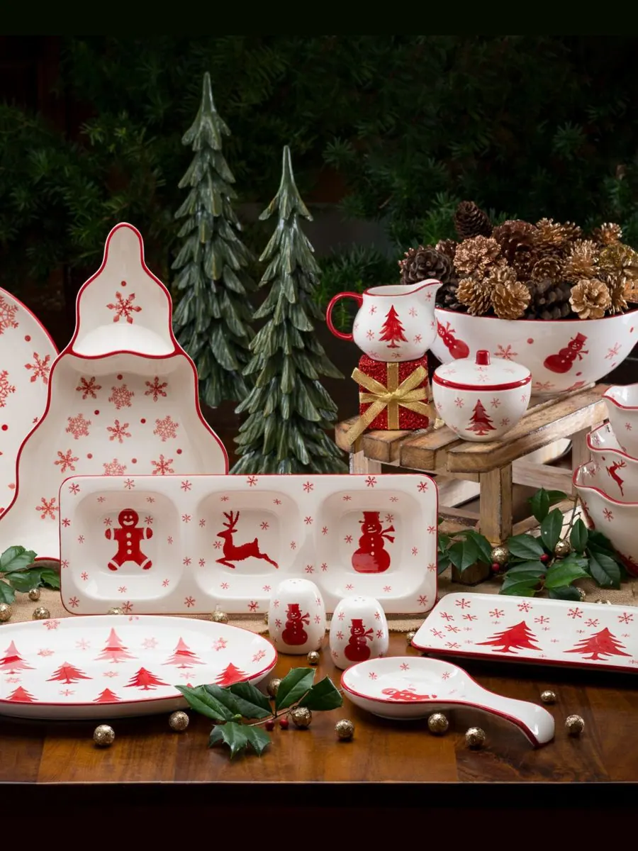 Зимний фестиваль: праздничное блюдо «Елка» с чипсами и соусом Euro Ceramica — изображение 4 из 5, красный/белый
