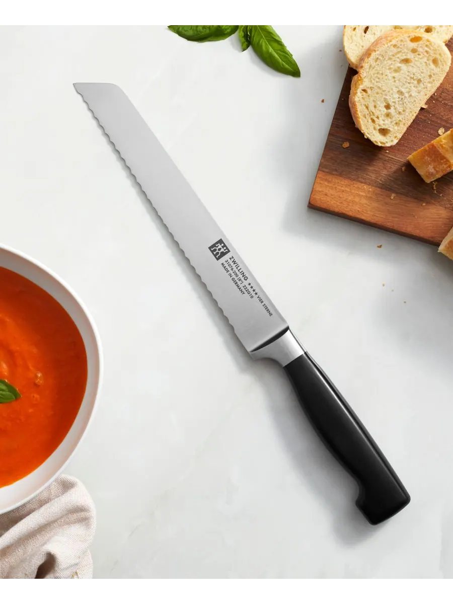 Набор кухонных ножей в блоке Zwilling Four Star, 7 предметов, коричневый/каучуковое дерево — изображение 2 из 8