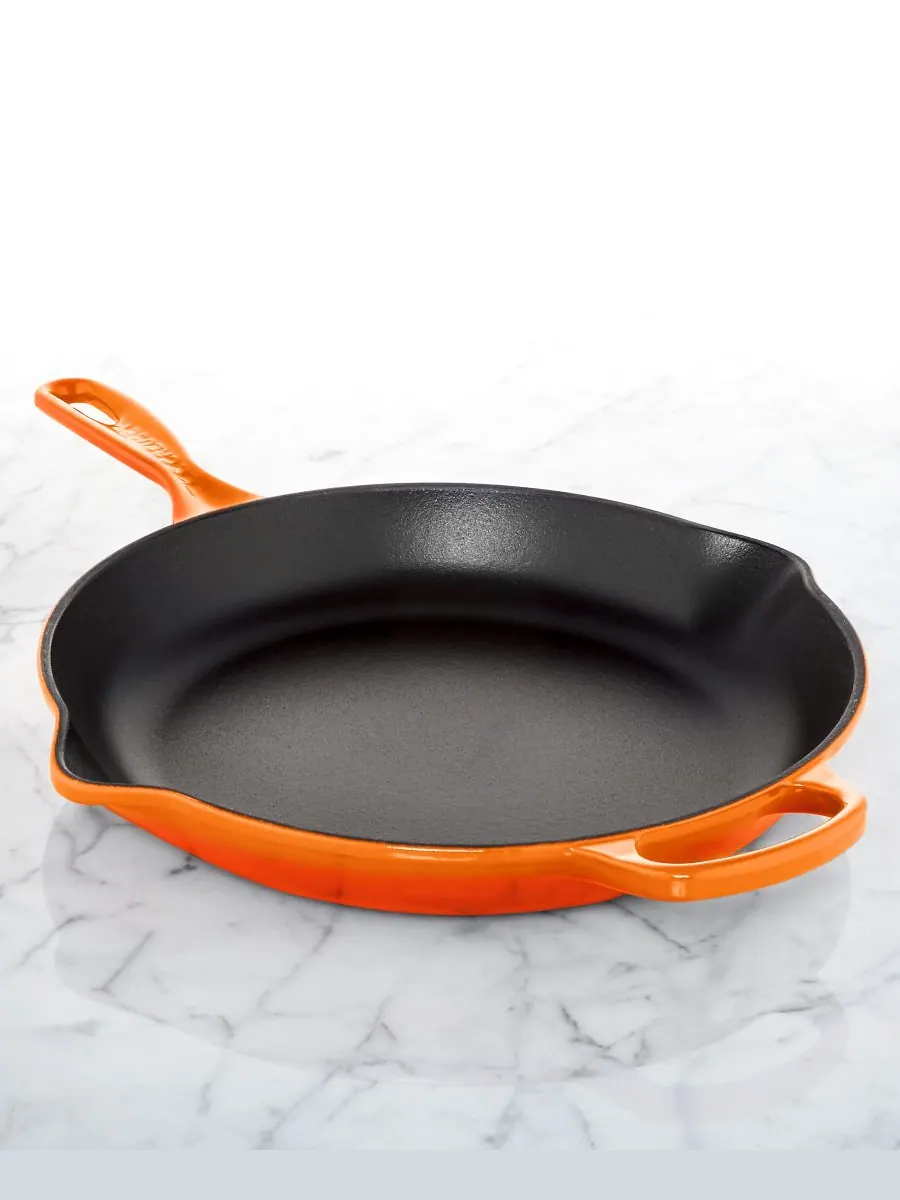 Сковорода чугунная Le Creuset Signature 30 см — изображение 1 из 3, пламя
