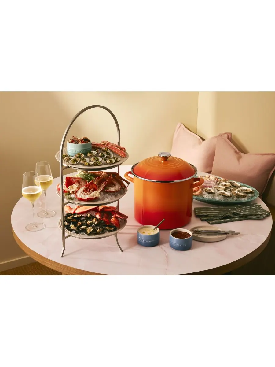 Кастрюля Le Creuset Enamel on Steel Stockpot, 11,4 л — изображение 6 из 6, пламя