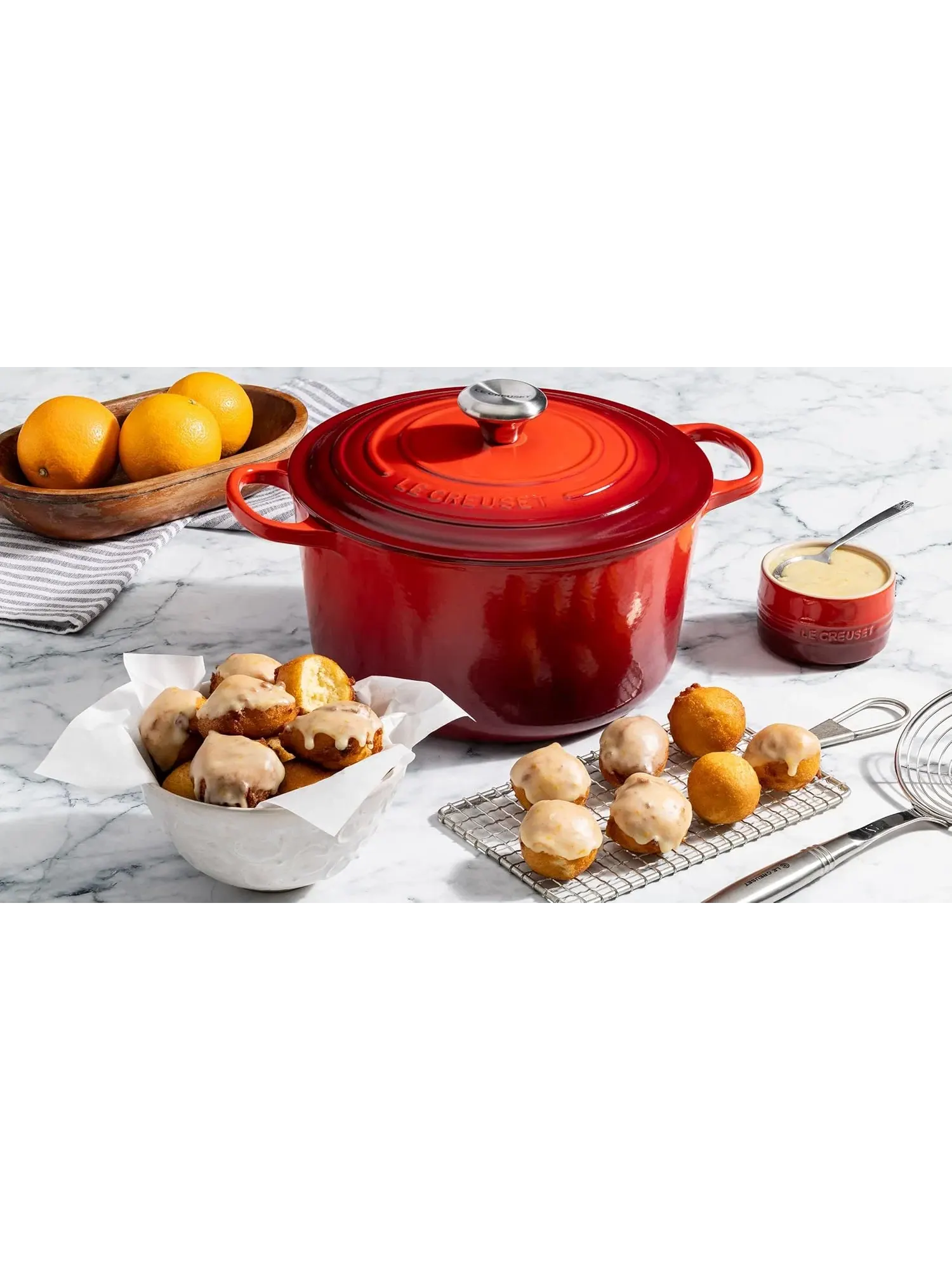 Кастрюля круглая Le Creuset Signature, 6.3 л, 26 см — изображение 6 из 8, белый