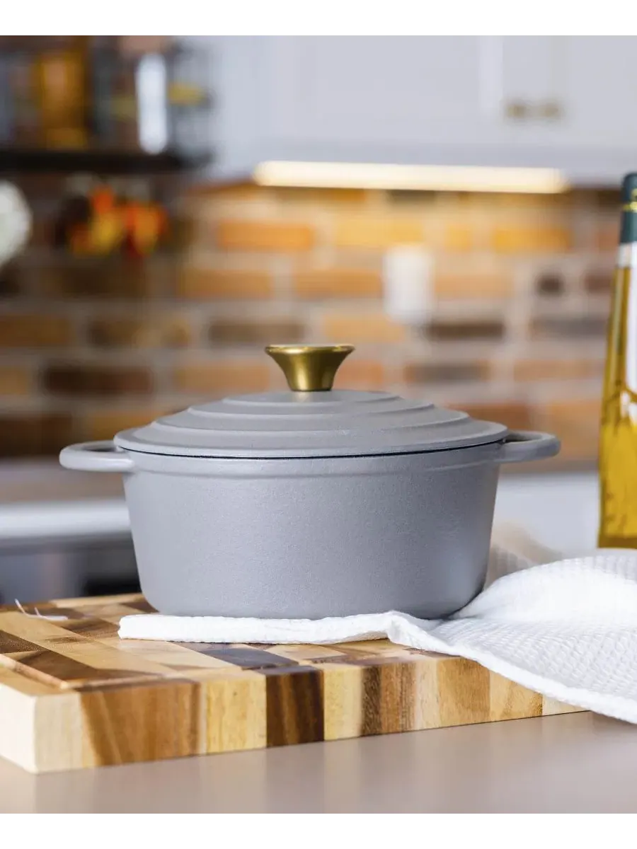 Эмалированная чугунная кастрюля-казан объемом 3 л с крышкой Sedona Kitchen — изображение 6 из 9, темно-серый