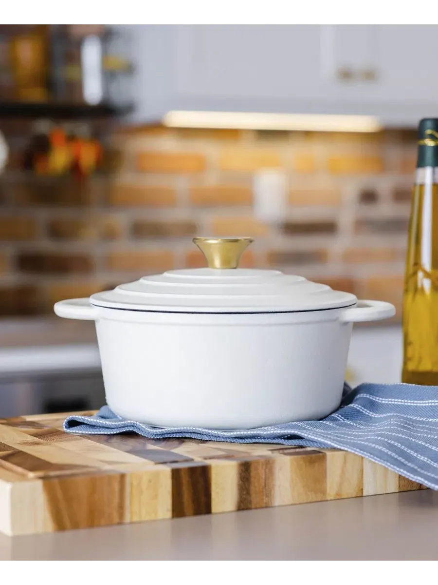 Эмалированная чугунная кастрюля-казан объемом 3 л с крышкой Sedona Kitchen — изображение 6 из 10, белый