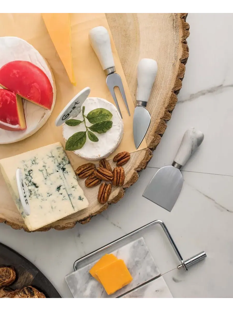 Набор для сыров Maison Du Fromage из 4 предметов: прямоугольная доска для сыра и набор инструментов — изображение 3 из 4