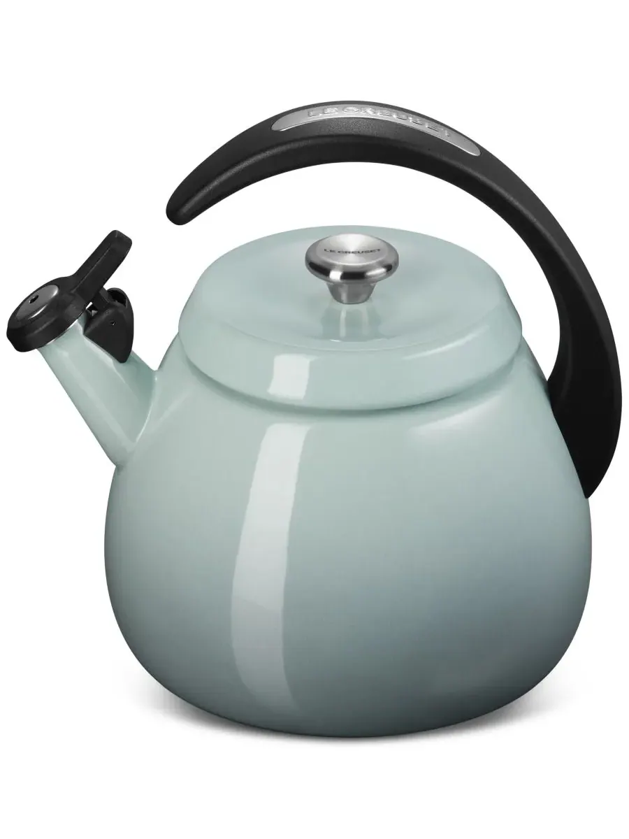 Чайник-колпак объемом 2 л, эмалированный по стали Le Creuset — изображение 2 из 4, морская соль