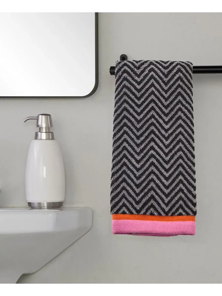 Набор из 2 полотенец для рук Herringbone Border Jacquard SKL Home — изображение 5 из 6, черный