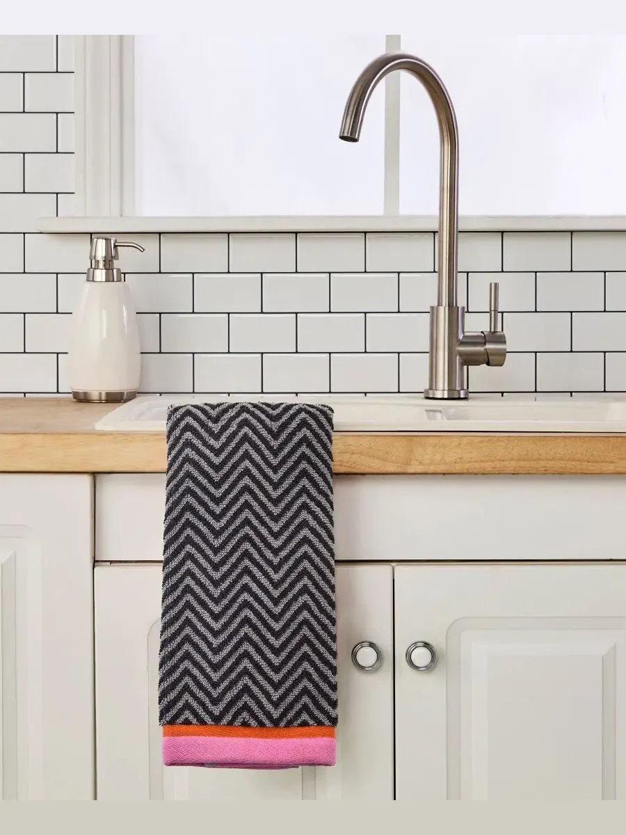 Набор из 2 полотенец для рук Herringbone Border Jacquard SKL Home — изображение 6 из 6, черный