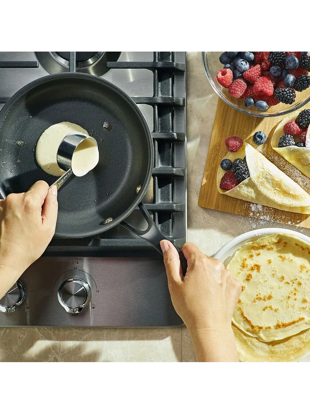 Сковорода KitchenAid 5-Ply Clad Stainless Steel Nonstick Induction, 21 см — изображение 5 из 8, серебряный