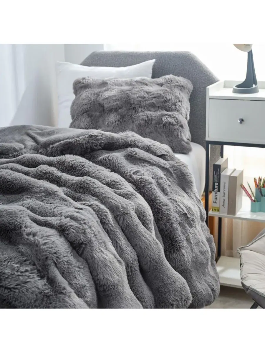 Одеяло-комфортер Snowball Giant Oversized Comforter Set Coma Inducer — изображение 3 из 4, титановый