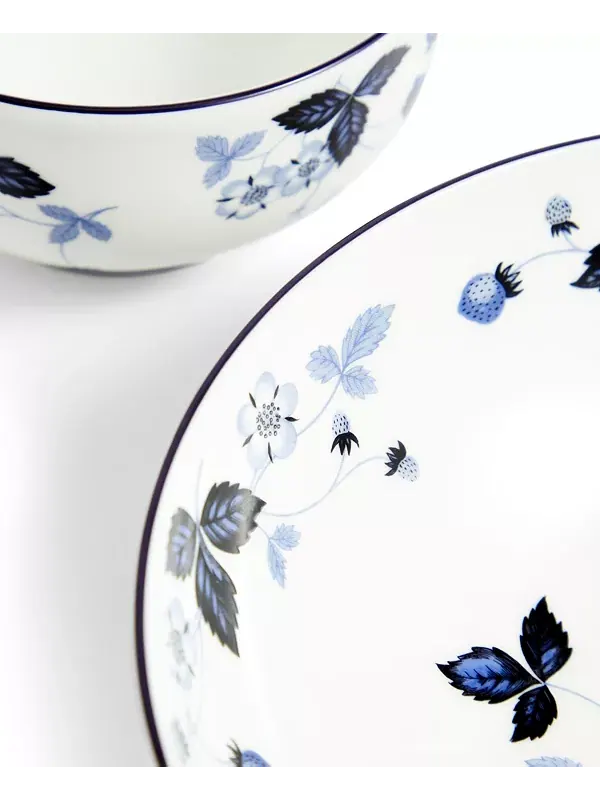 Набор столовых приборов «Лесная клубника» из 8 предметов, сервиз на 2 персоны Wedgwood — изображение 4 из 4, синий