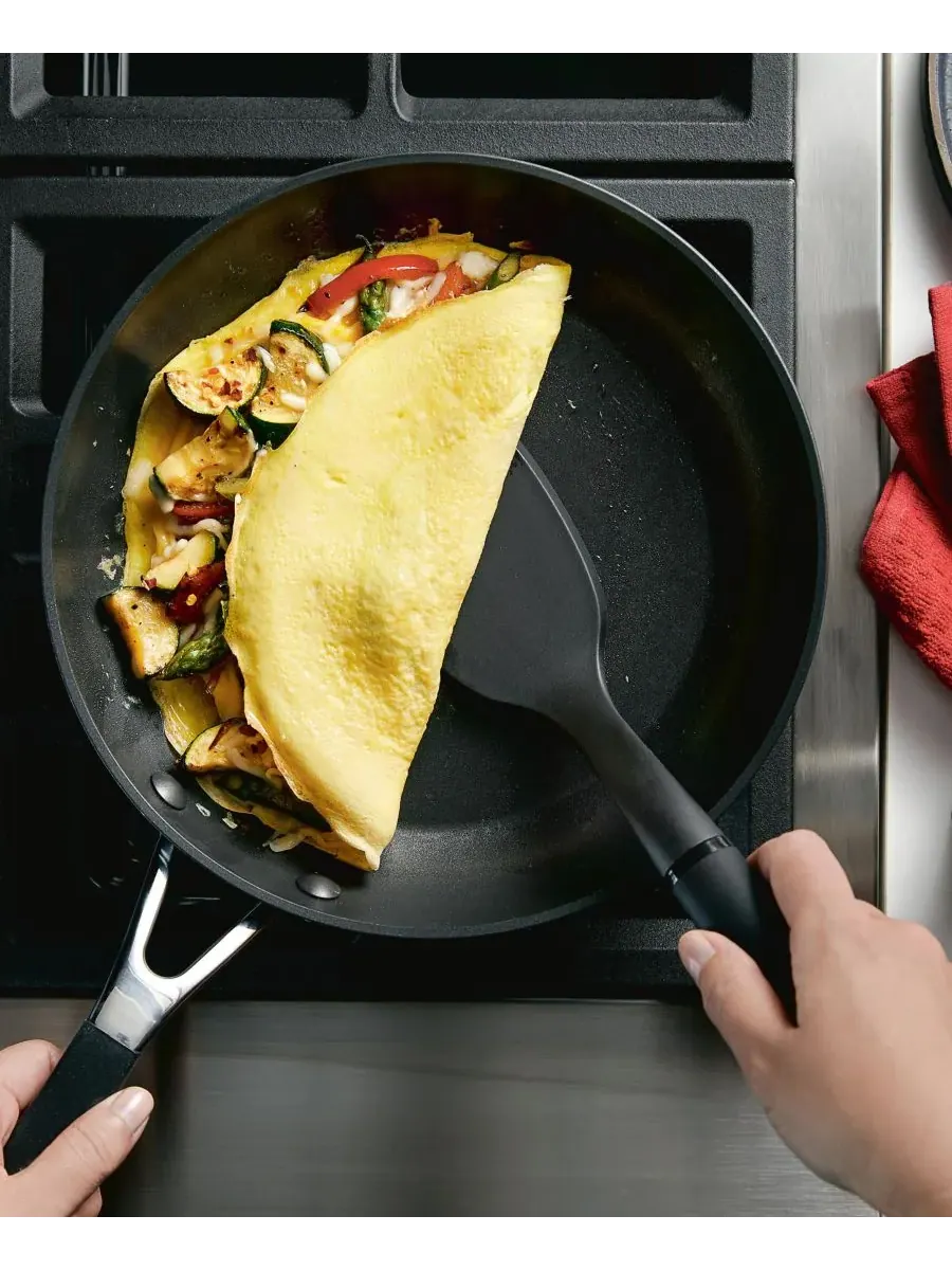 Набор сковород KitchenAid Hard-Anodized Induction Nonstick, 2 предмета, 20/25 см — изображение 6 из 10, черный