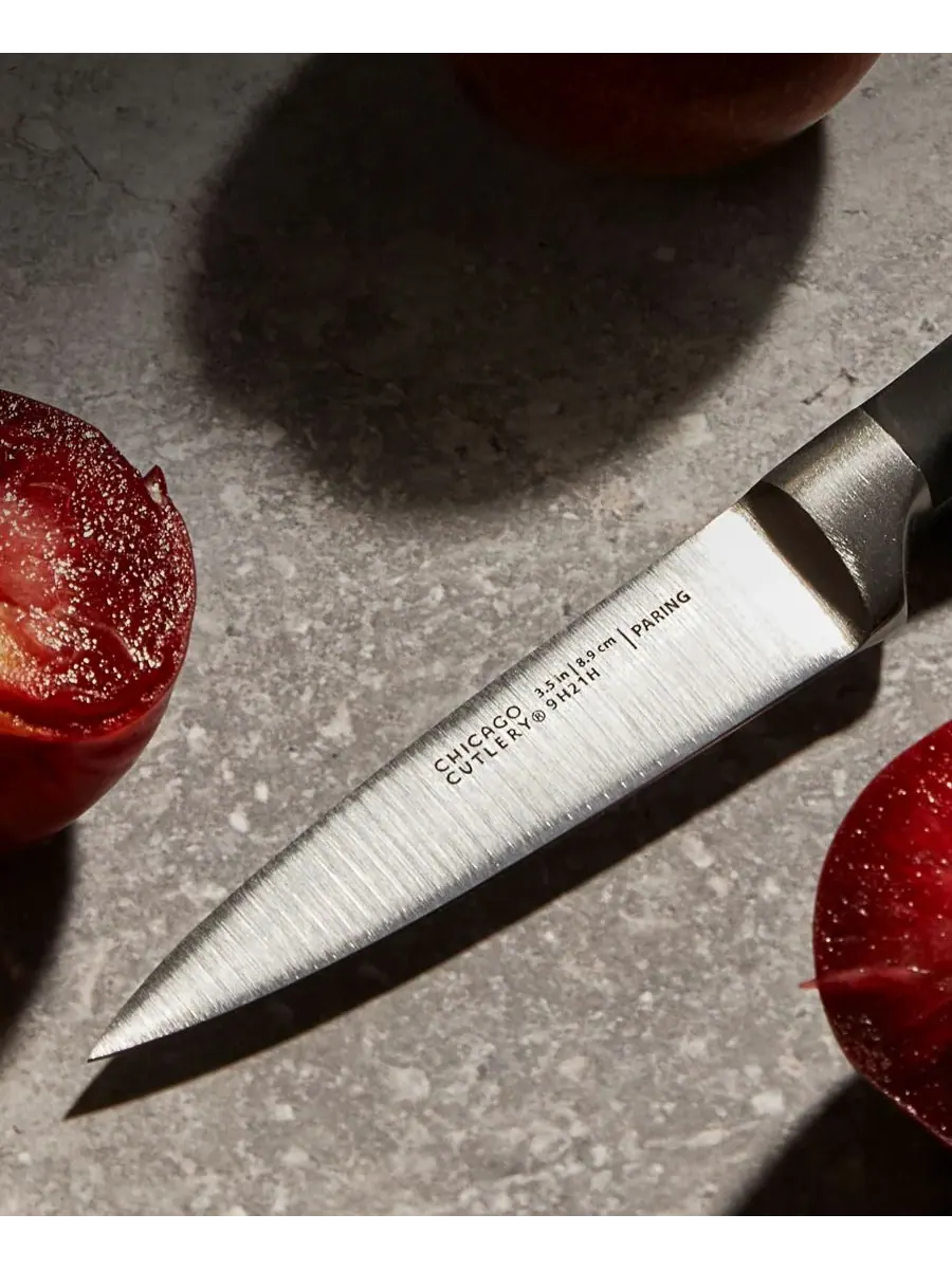 Набор ножей Insignia Classic из 18 предметов с подставкой и встроенной точилкой Chicago Cutlery — изображение 4 из 6, черный
