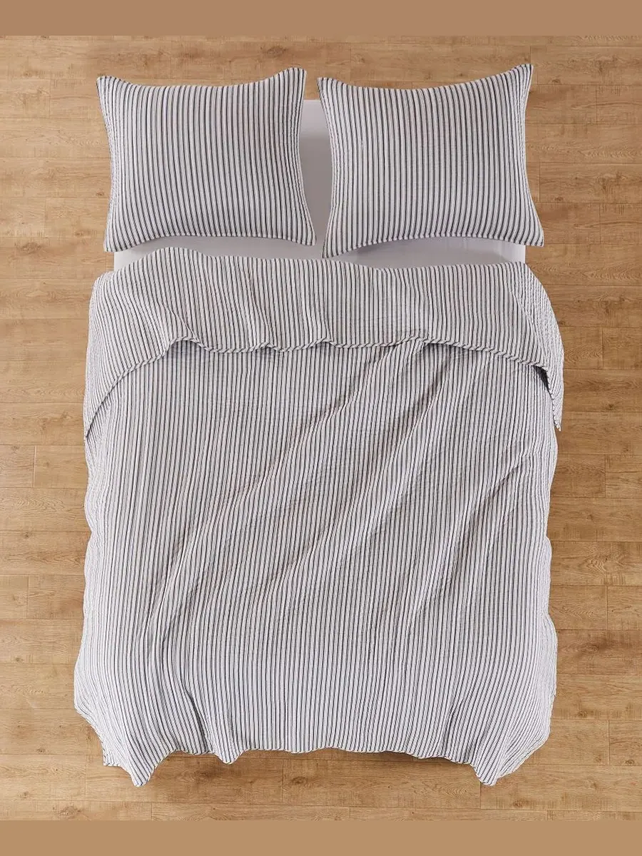 Двустороннее одеяло Tobago Stripe, 3 предмета, размер Full/Queen Levtex — изображение 3 из 6, черный