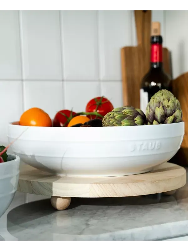Неглубокая сервировочная миска Staub — изображение 4 из 4, белый