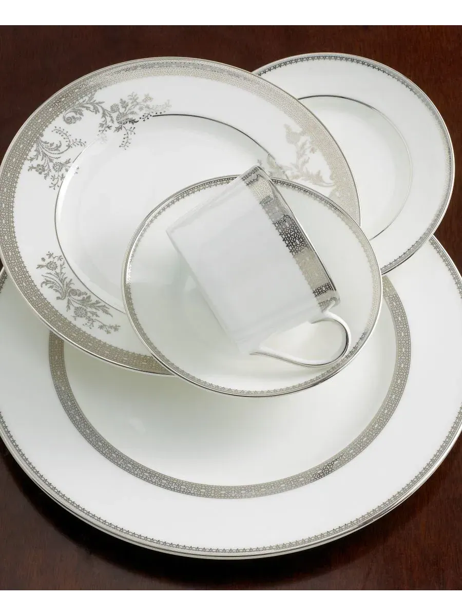 Столовый сервиз, салатная тарелка с кружевом Vera Wang Wedgwood — изображение 2 из 3, нет цвета