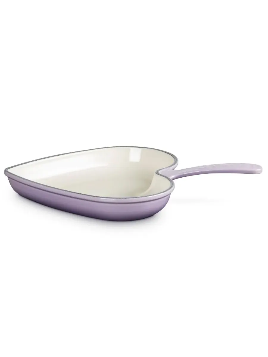 Сотейник чугунный Le Creuset Traditional Heart, 26 см, прованс — изображение 1 из 5