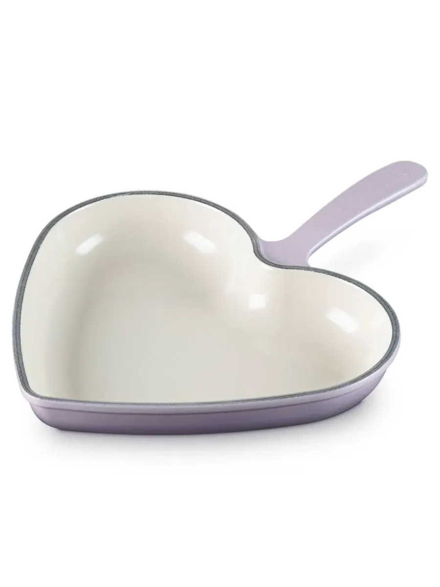 Сотейник чугунный Le Creuset Traditional Heart, 26 см, прованс — изображение 5 из 5