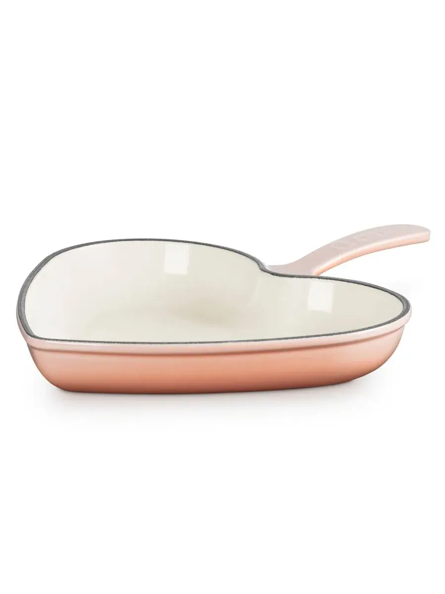 Сотейник чугунный Le Creuset Traditional Heart, 26 см, персиковый — изображение 5 из 5, розовый