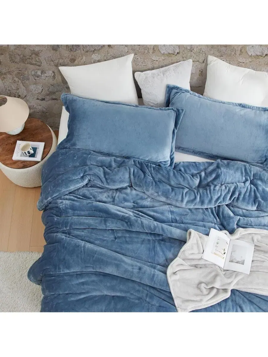 Одеяло-комфортер King XL с наволочками, Me Sooo Comfy Coma Inducer — изображение 4 из 4, синий