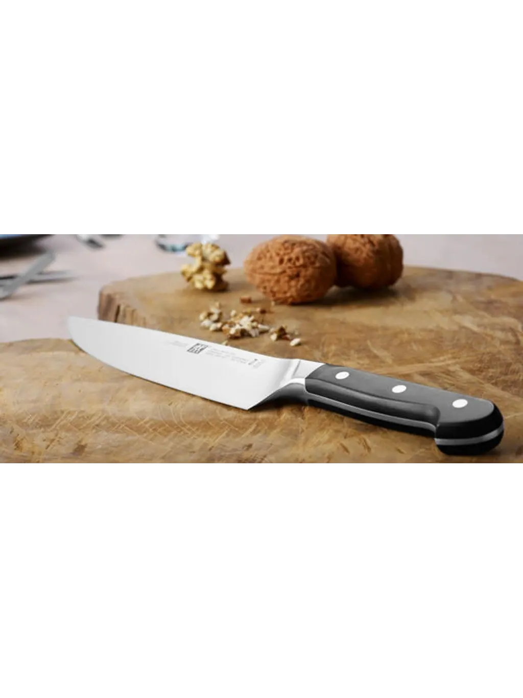 Нож поварской ZWILLING Professional S, 20 см — изображение 7 из 12, черный