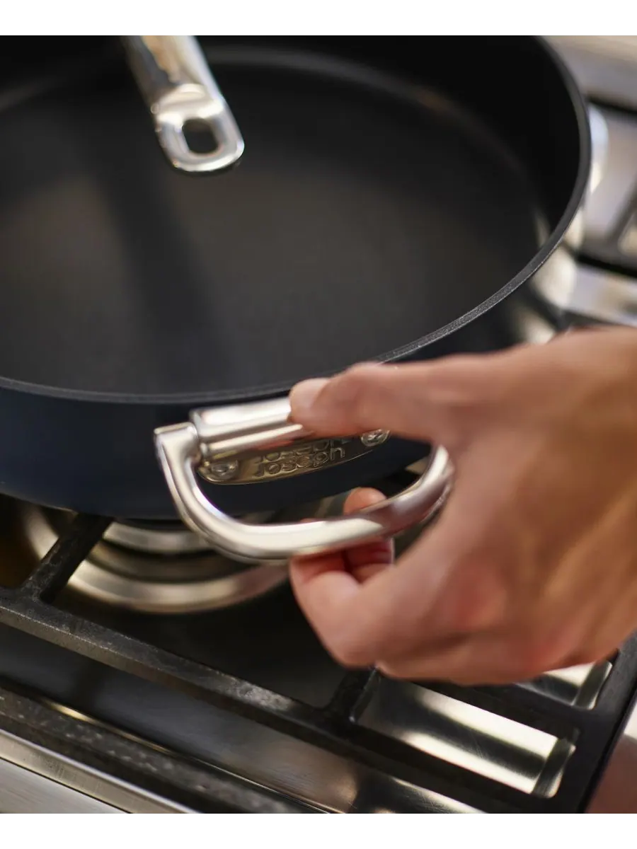 Сковорода с керамическим антипригарным покрытием Space Ceramic Nonstick объемом 3,8 л Joseph Joseph — изображение 7 из 10