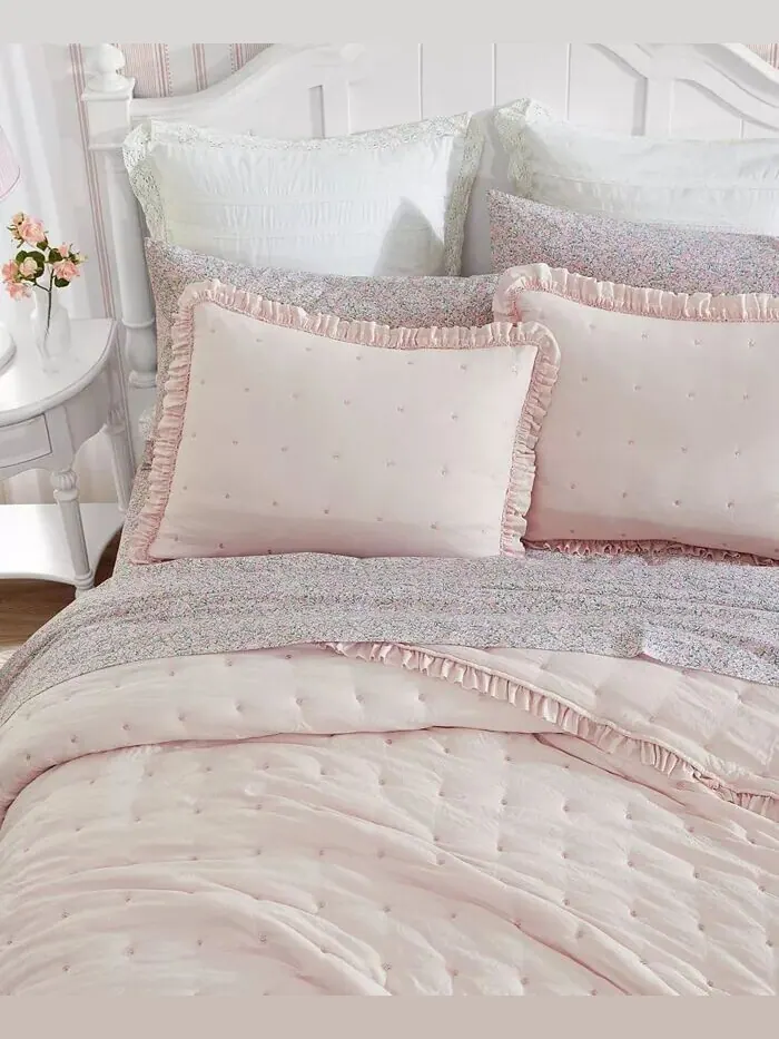 Наборы одеял Hailee из микрофибры Laura Ashley — изображение 4 из 11, розовый