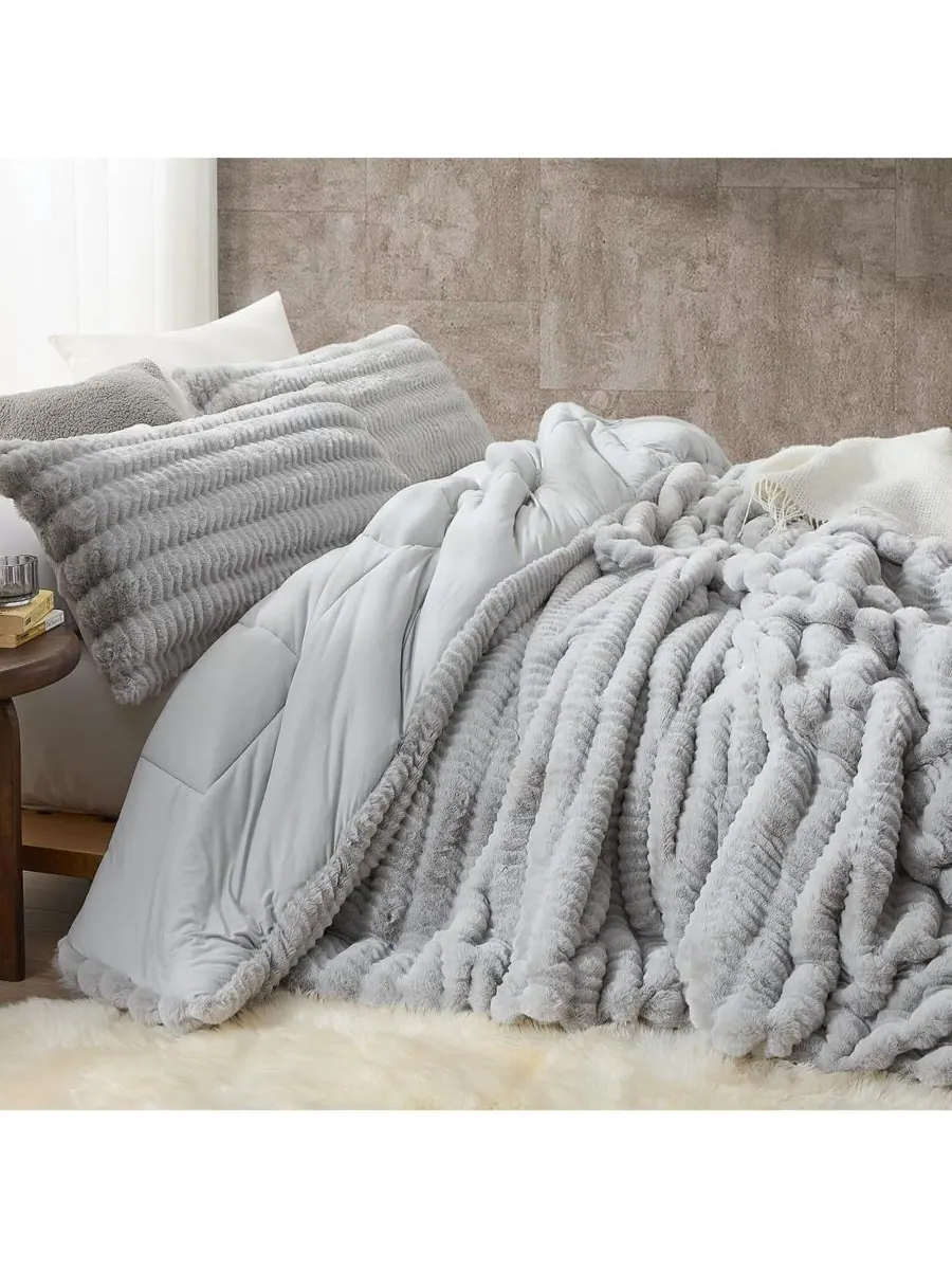Уютное большое одеяло Chunky Bunny Peak of Cozy Coma Inducer, Cozy gray, King — изображение 3 из 4, серый