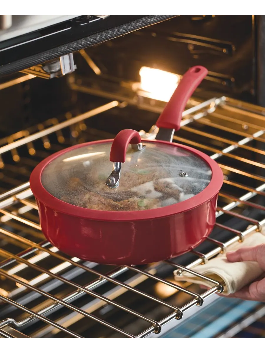 Алюминиевая антипригарная сковорода Cook + Create с крышкой, 3 кварты Rachael Ray — изображение 2 из 5, красный