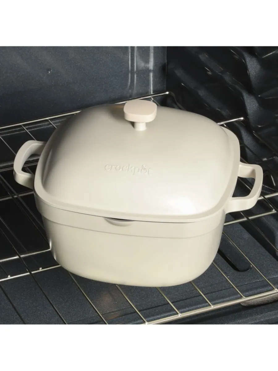 Чугунная кастрюля объемом 5,2 кварты (около 1,5 литра) с крышкой Crock-Pot, цвет matte linen whie — изображение 10 из 10